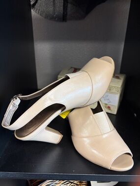 Life Stride Women's Open-Toe Slingback Heels in Light Beige